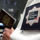 Великобритания ввела паспортный контроль на выезде из страны
